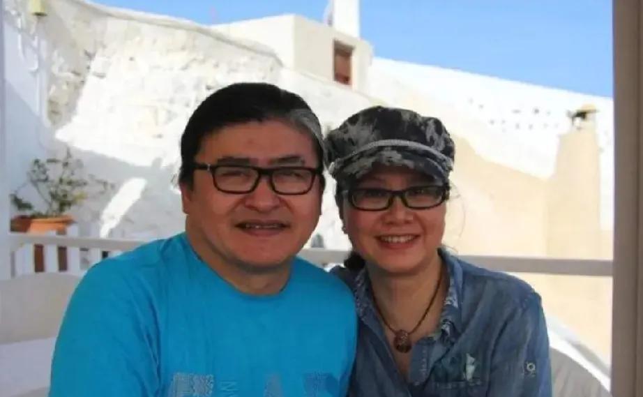 但你们发现没？这届网友人均段子手附体！有人连夜P图玩换发术，还有人激情开麦：“懂