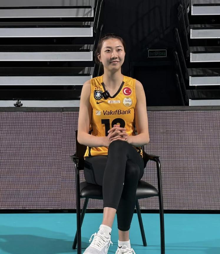 土耳其方面刚刚宣布：女排欧冠四强赛将通过YouTube和Tivibu体育频道进行
