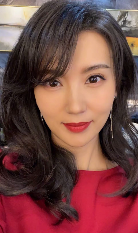 我问老公，
为什么陈好那么漂亮，
你们男人却不会对她有幻想呢？

老公说，陈好长
