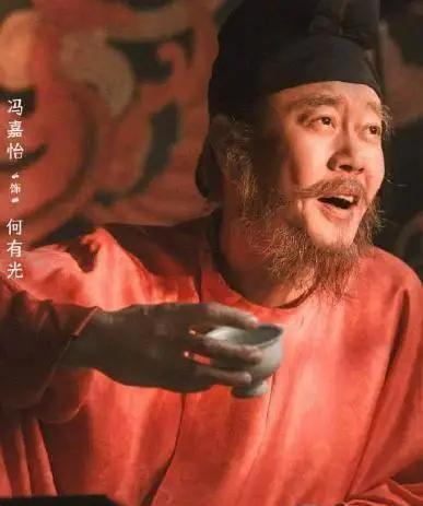 万万想不到，《长安的荔枝》中竟然藏着一位“史上最贵的龙套”！
岳云鹏和雷佳音在《