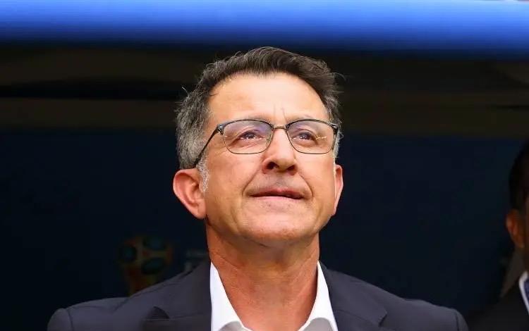 国足又要换教练了！这次还是干掉过德国队的狠人
64岁哥伦比亚人奥索里奥，就是带队