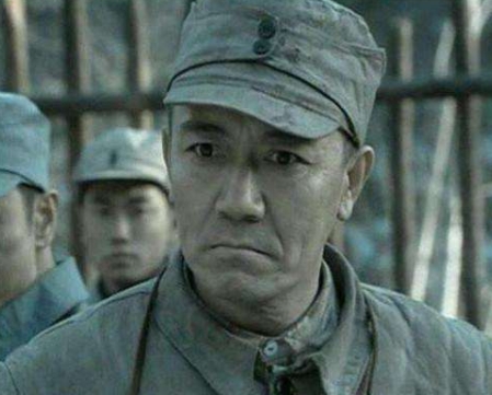 2008年，张新建拍《闯关东》，他拿着200w请陈道明演朱开山，被直接拒绝了，随