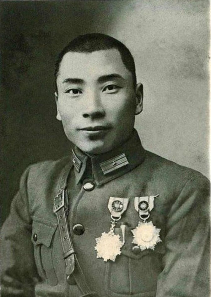 1947年8月，王仲廉被押去南京受审，汤恩伯去求情，蒋介石骂道：“这就是你向我推