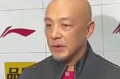 不怕人喷，我觉得能单、能双、能混是最全面最有实力的运动员！
肖指也曾在一次采访中