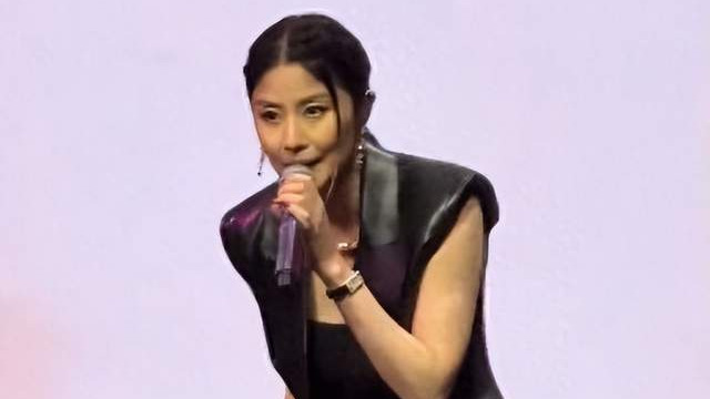 陈慧琳得知观众年消费200万，惊呼：原来我也是一个优惠！