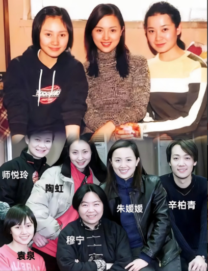 纯属好奇哈，没有要道德绑架谁的意思。突然留意到袁泉，她实在太低调了。

朱媛媛离