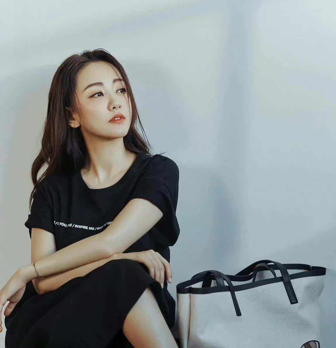 杨蓉