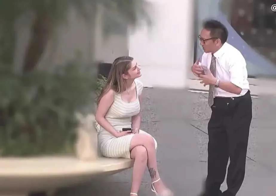 搞学术研究，还得是老教授
