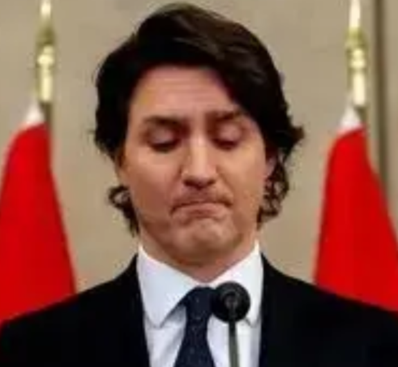 中国是讲礼数的，选在加拿大总理特鲁多卸任的前一天，我们就送上了一份“大礼”！
