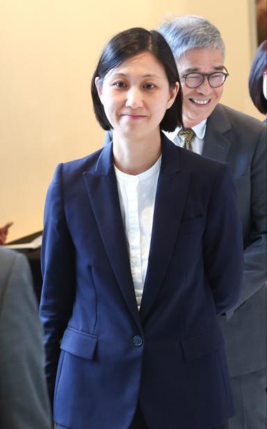 马英九夫妇育有两个女儿，大女儿马唯中，小女儿马元中，名字里都带有浓浓的中国意识和