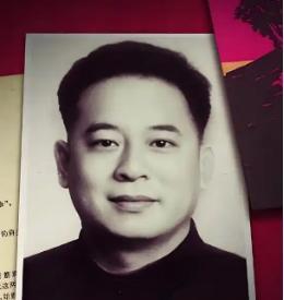 1948年，罗广斌身份暴露，但他哥哥是中将，敌人不敢抓人，就找到他哥哥：“你弟弟