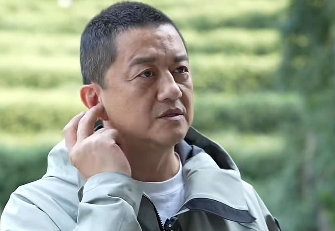 李亚鹏嘴硬翻车现场！说卖70亿却还不起4000万，老婆一句话扎心了！

李亚