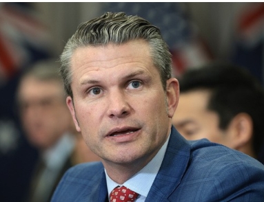 美国是否会亲自介入对付伊朗，只在总统一念之间！美国防长赫格塞思表示，一旦总统作出