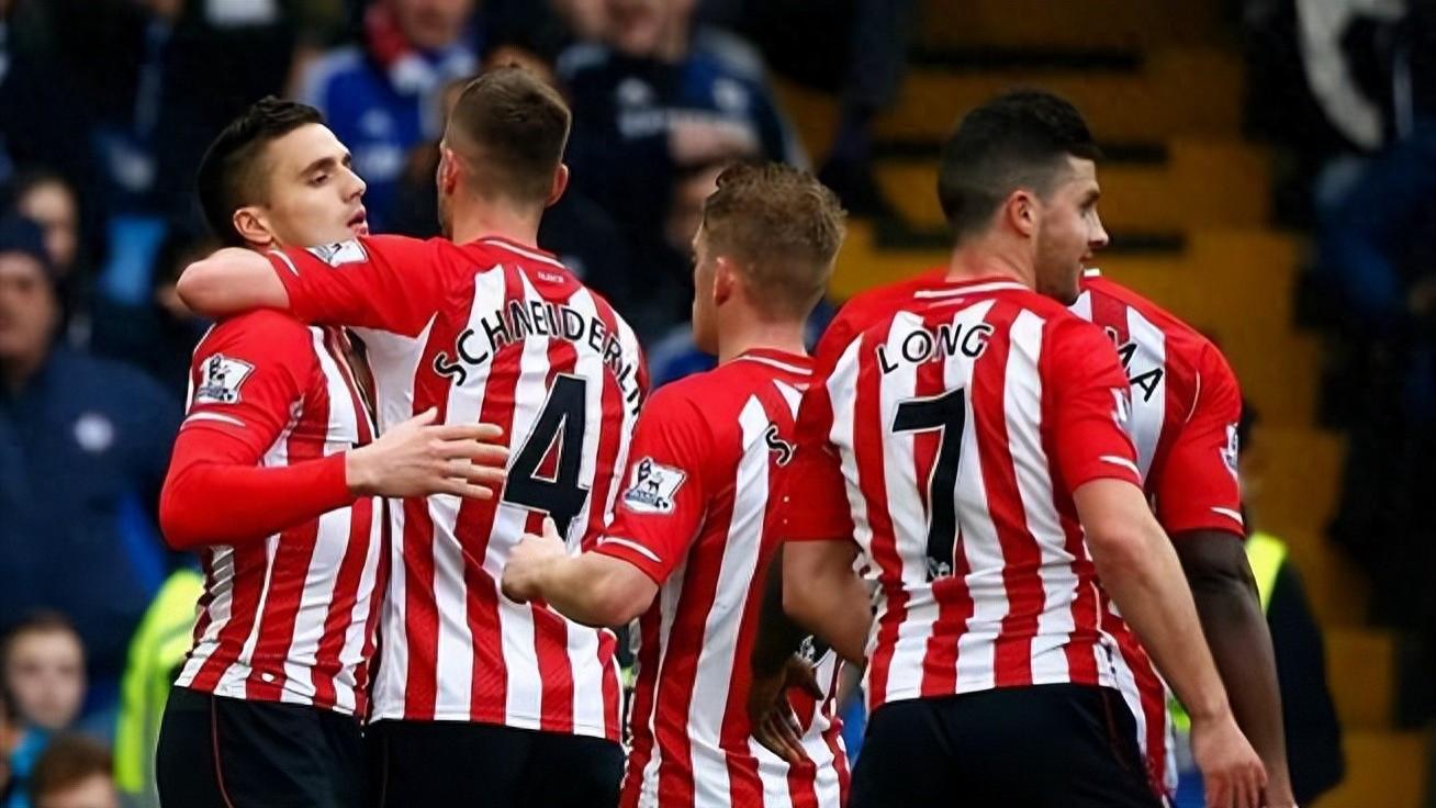 今日足球精选，18场比赛选2场，南安普敦 VS 西布罗姆维奇和查尔顿 VS 米德尔斯堡，比分，二串