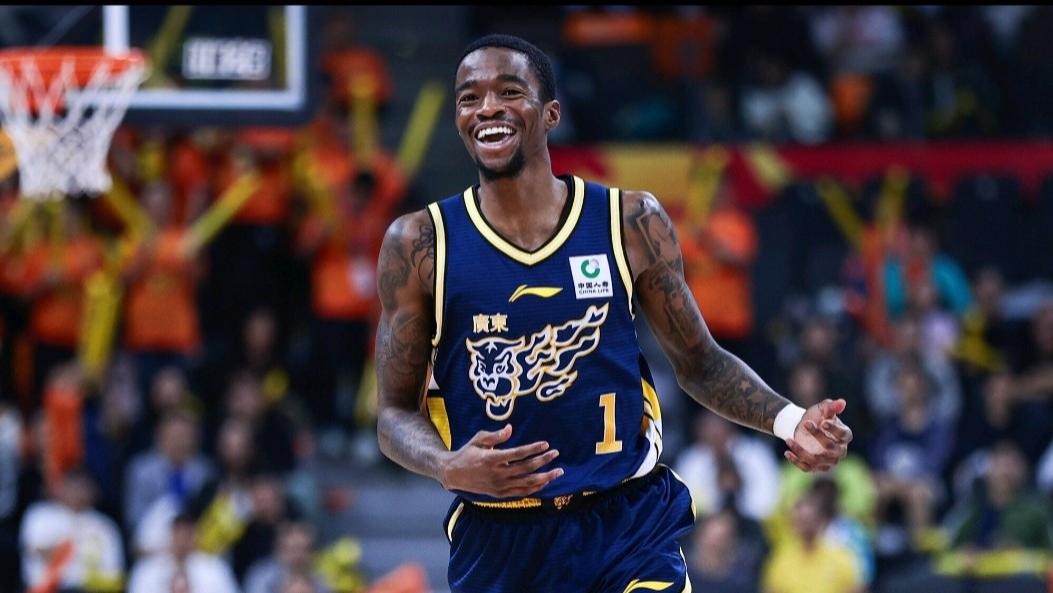 CBA最新消息：萨姆纳伤情更新，北控锁定新外援，三名外援取消注册