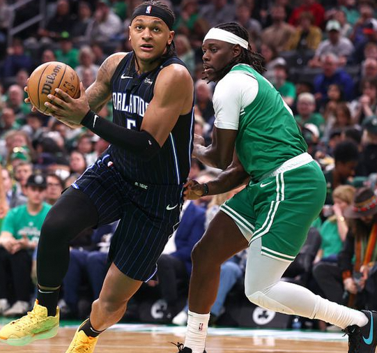 班凯罗燃尽自己!魔术两战他轰68+20却难挽败局