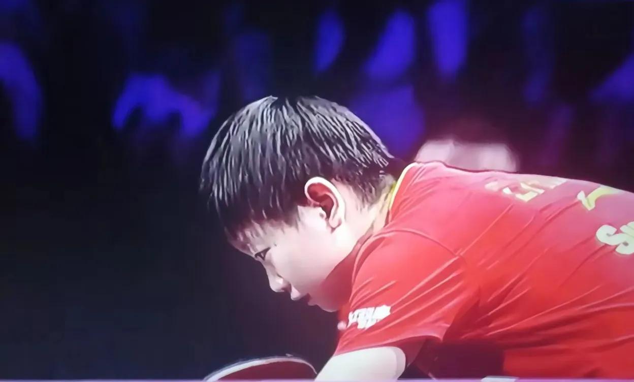 横滨今日莎莎终结了桥本11连胜国乒
今天莎莎打的太棒了
第一局莎莎适应了一下
桥