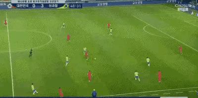 巴西5：0韩国，埃斯特旺和罗德里戈都梅开二度，埃斯特旺在右路的神勇让安切洛蒂不需