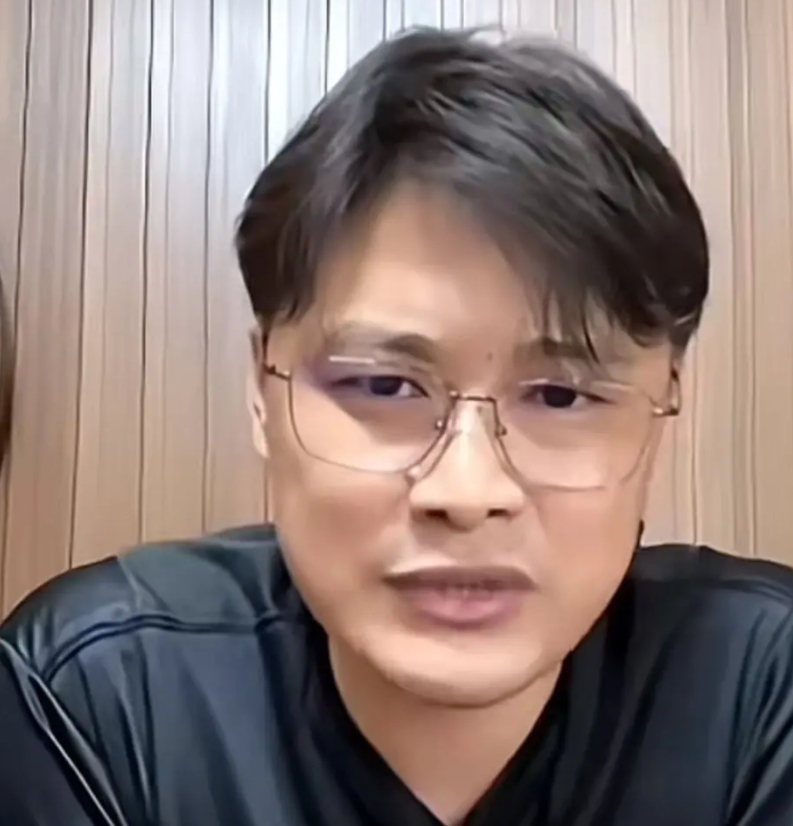 内部人士一语道破男足国家队“烂泥扶不上墙”的原因！

近日，足坛名宿杜振宇在直播