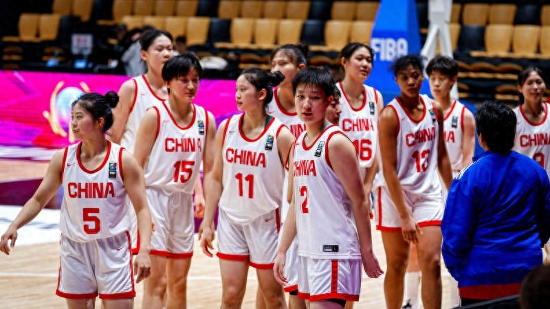 中国女篮U16：大胜晋级半决赛，李沅珊18分，两大内线合力22+29
