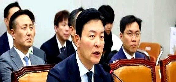 李在明选警卫处长引争议





---





李在明这次的选人，简直让人大