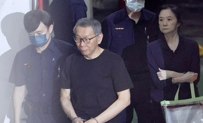 【民众党人向民进党列出“合作3条件”，第一个就是释放柯文哲】
首波“大罢免”投票