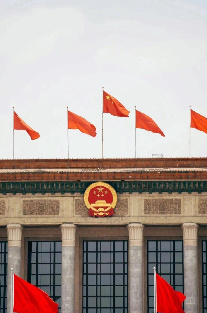 国家动真格了！新规定说得很清楚：谁要是按外国的判决对付中国，马上会被收拾。银行账