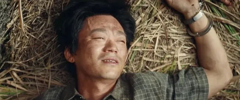 《棋士》如果不是那个打火机，崔伟崔业两兄弟还真不一定会走出隧道，崔业这一步棋走对