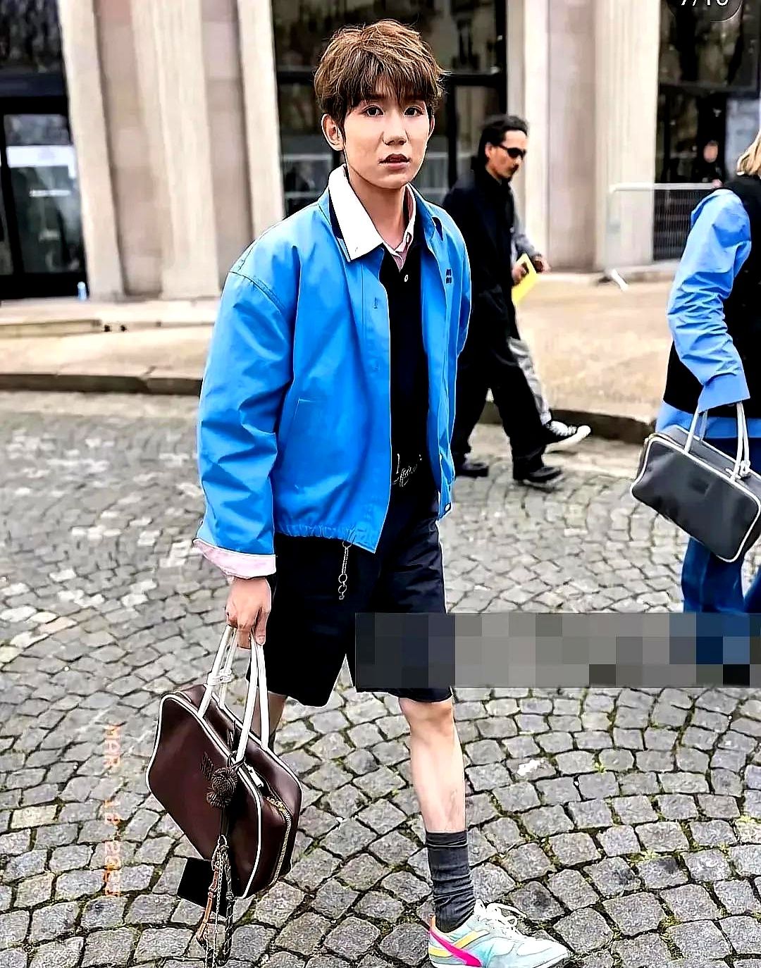 刚刚刷到王源巴黎时装周的消息，真的忍不住要为这个男孩子说几句话！
你们有没有看到