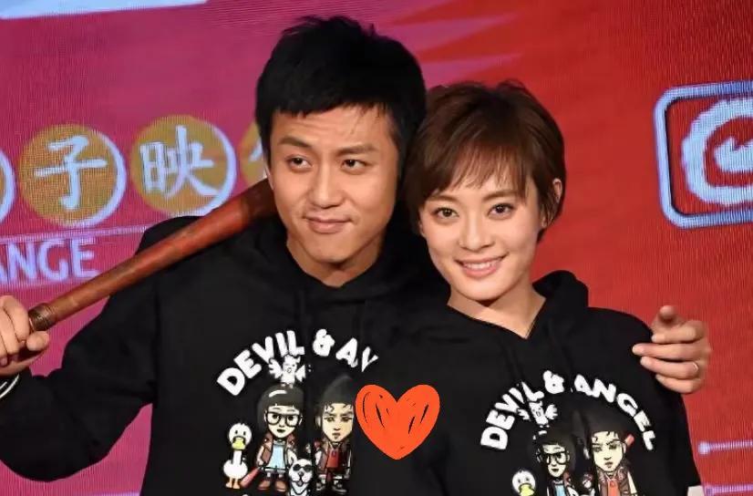 家人们，谁懂啊！娱乐圈模范夫妻邓超孙俪又有新动态！
暑假一开始，他们一家四口就开