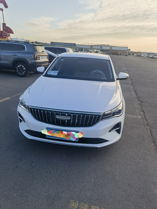 新车25款自动挡
为啥加速猛踩油门，车子突然发闷不提速呢，转速也上不去，是CVT