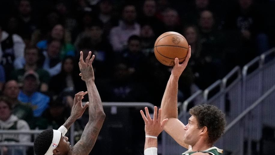 赛后评分：贡献9分+4篮板，给予9.8评分！AJ-格林的高效震撼全场