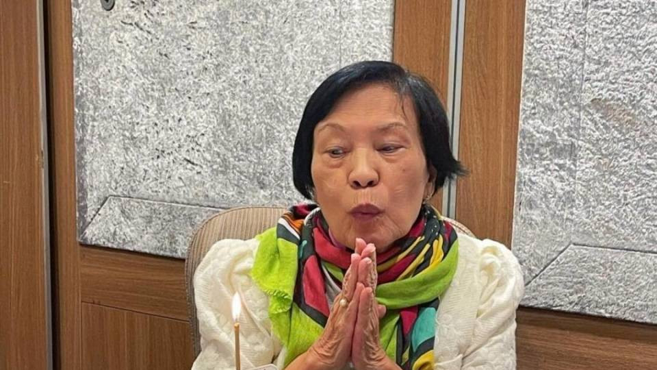88岁余慕莲近况曝光，每周花五位数买特效药续命，一个人不敢上街