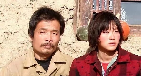40 岁的光棍汉黄德贵，花了整整 7000 元，从可恶的人贩子手中，买下了年仅 