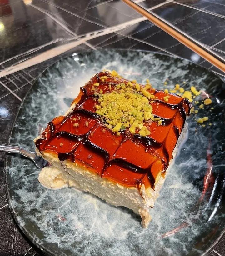 德甲：霍芬海姆-法兰克福
当然霍芬海姆这赛季的整体阵容也确实炸裂，不过伤病似乎又
