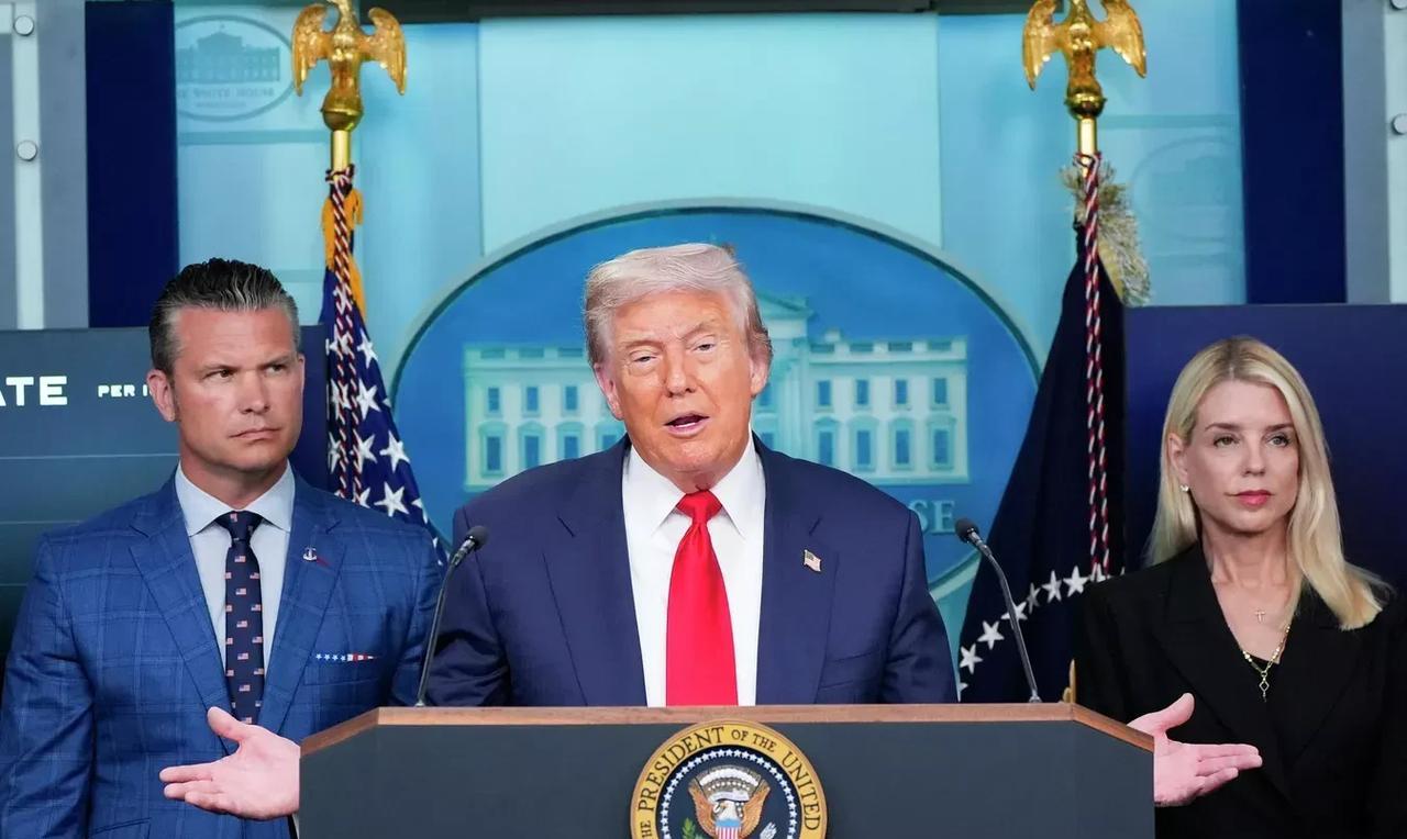 【特朗普专题发布会：将安排普京和泽连斯基会面】
华盛顿时间2025年8月11日，