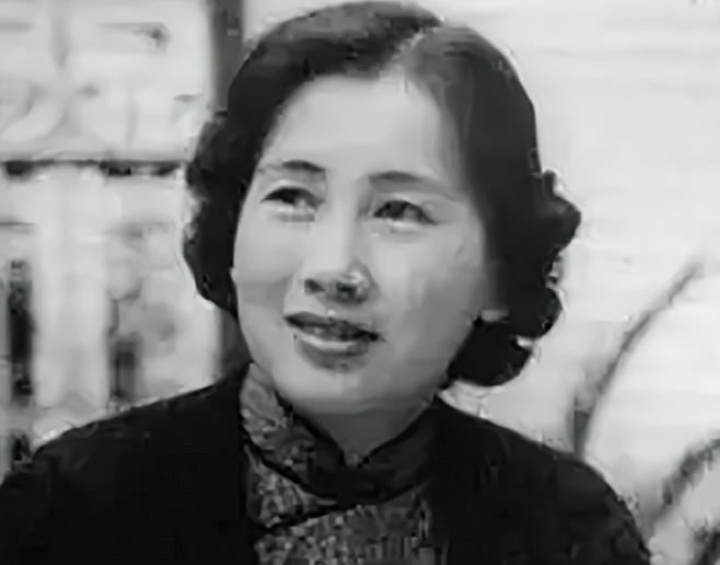 1986年，为完成父亲遗愿，白崇禧的女儿悄悄潜回大陆，原以为无人知晓，可等她结账