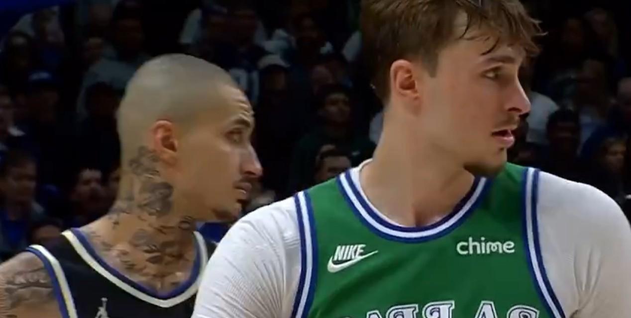 打了三节好球的独行侠又莫名其妙崩盘了，他们的表现就是神鬼莫测。
独行侠客场跟雄鹿