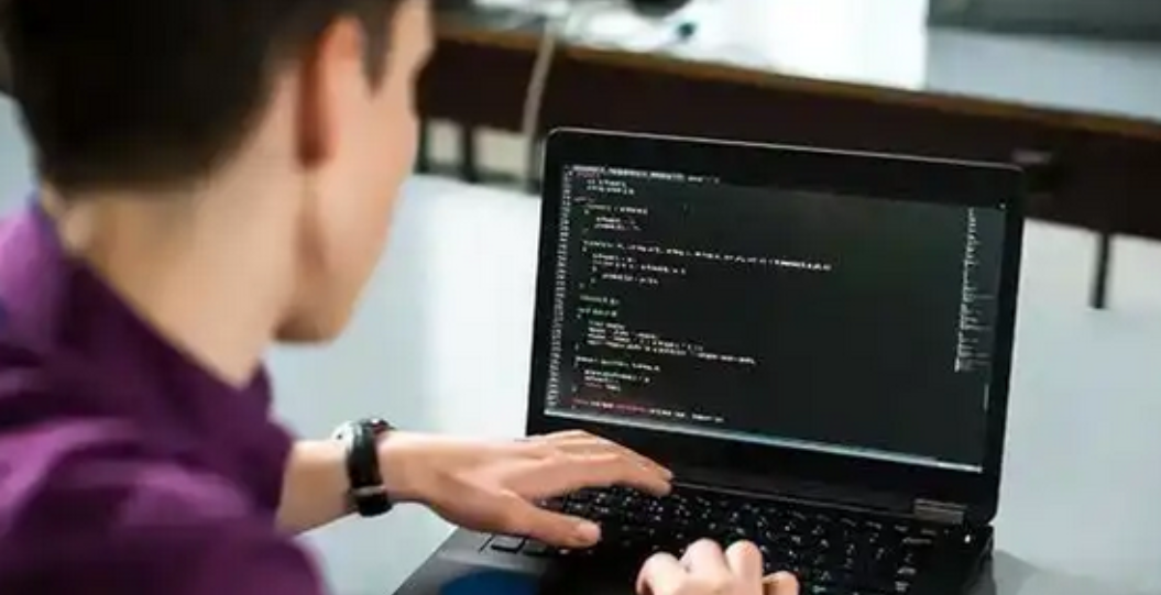 美国分分钟让中国断网？全球仅13台根服务器，美国独占10台，中国却一台都没有，一