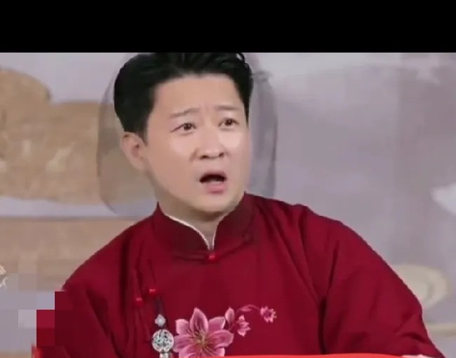 曹云金叫板德云社











曹云金和德云社郑好，两人公开掐架，闹得沸