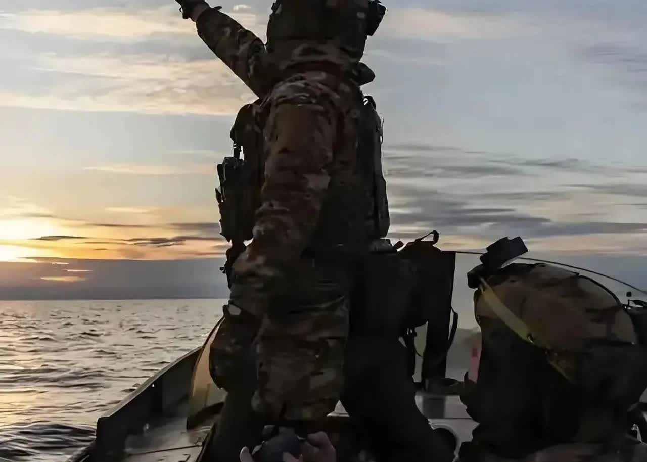 很尴尬！
由于乌克兰前线急需兵力，使得俄罗斯不得不从后方抽调兵力，那么就导致俄