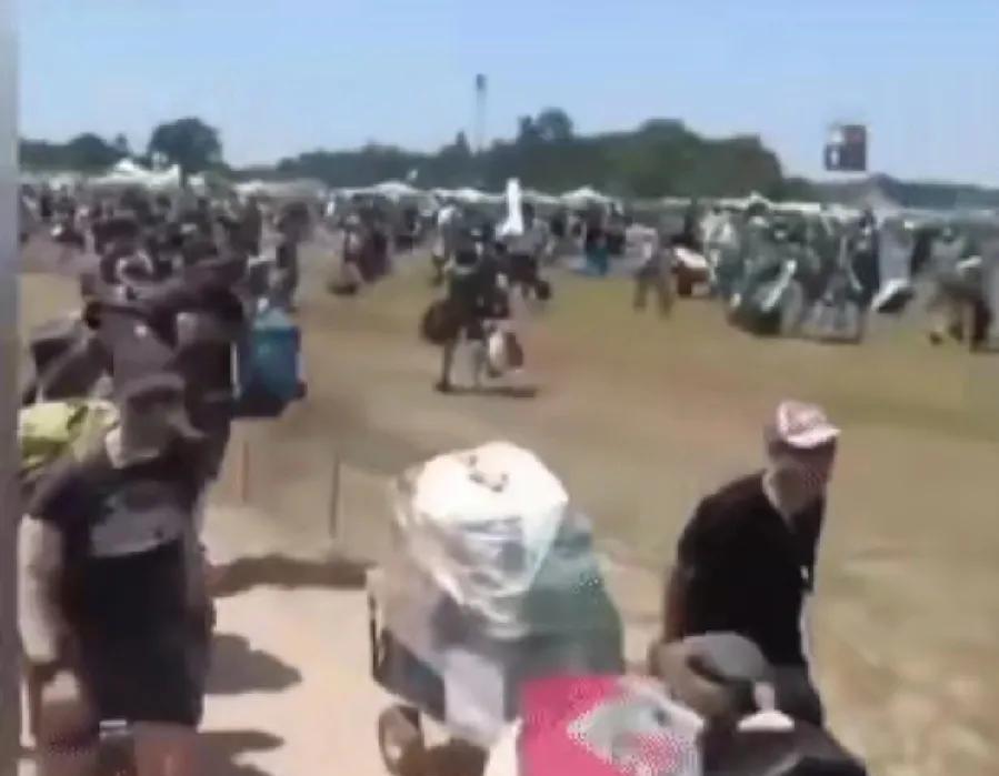 犹太人又开始流浪了！
大批犹太人离开以色列，他们认为继续待在以色列十分的危险，伊