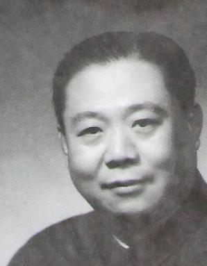 1970年，一位妻子举报了自己的丈夫，最终导致丈夫悬梁自缢。这位丈夫就是当年举世