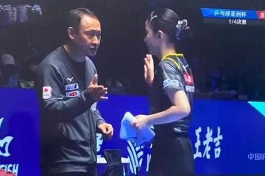 抛开国籍看教育！张本宇教练式父爱让女儿破防瞬间
张本美和被父亲所限制
张本宇执教