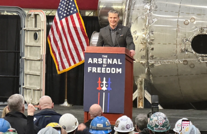 它跑了，美军一路追到印度洋