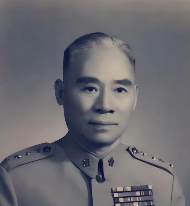 1950年3月，顾祝同刚逃到台湾，陈诚上报蒋介石：“顾总长德高望重，应该回到大陆