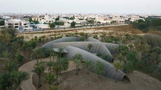 普利兹克奖得主RCR新作，迪拜沙漠中的“花瓣”住宅