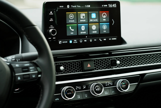 说说思域的优缺点
我感觉本田一直都是比较保值，如果第一台车选本田我觉得没毛病，喜