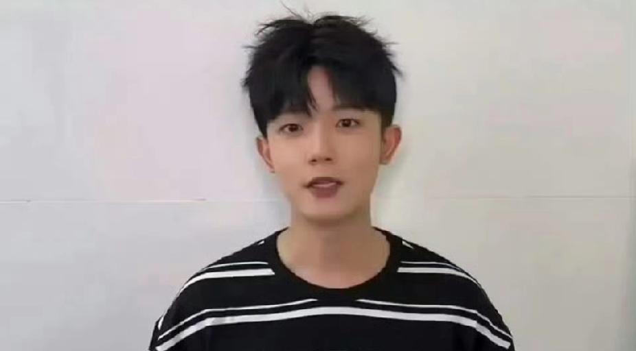 李明德将现身酒吧商演。河南商丘D-ONE酒吧商演官宣：李明德定于2025年9月2