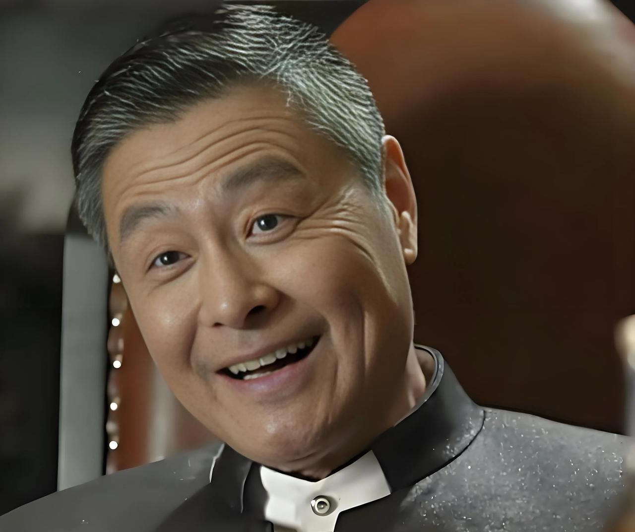他是相声大师马季先生，生前最为得意的弟子之一，也是当今相声界，家喻户晓的著名相声